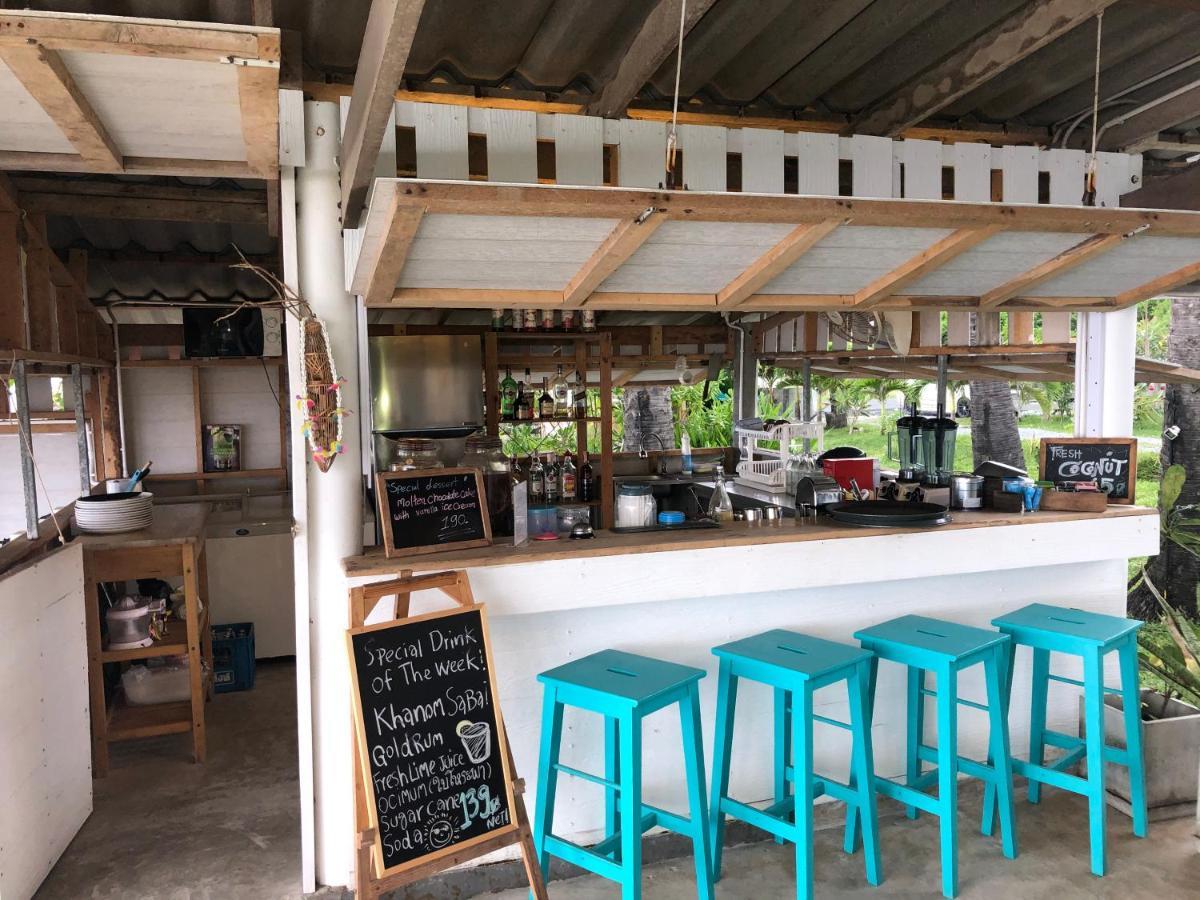 Le Petit Saint Tropez Hotel Khanom Eksteriør billede