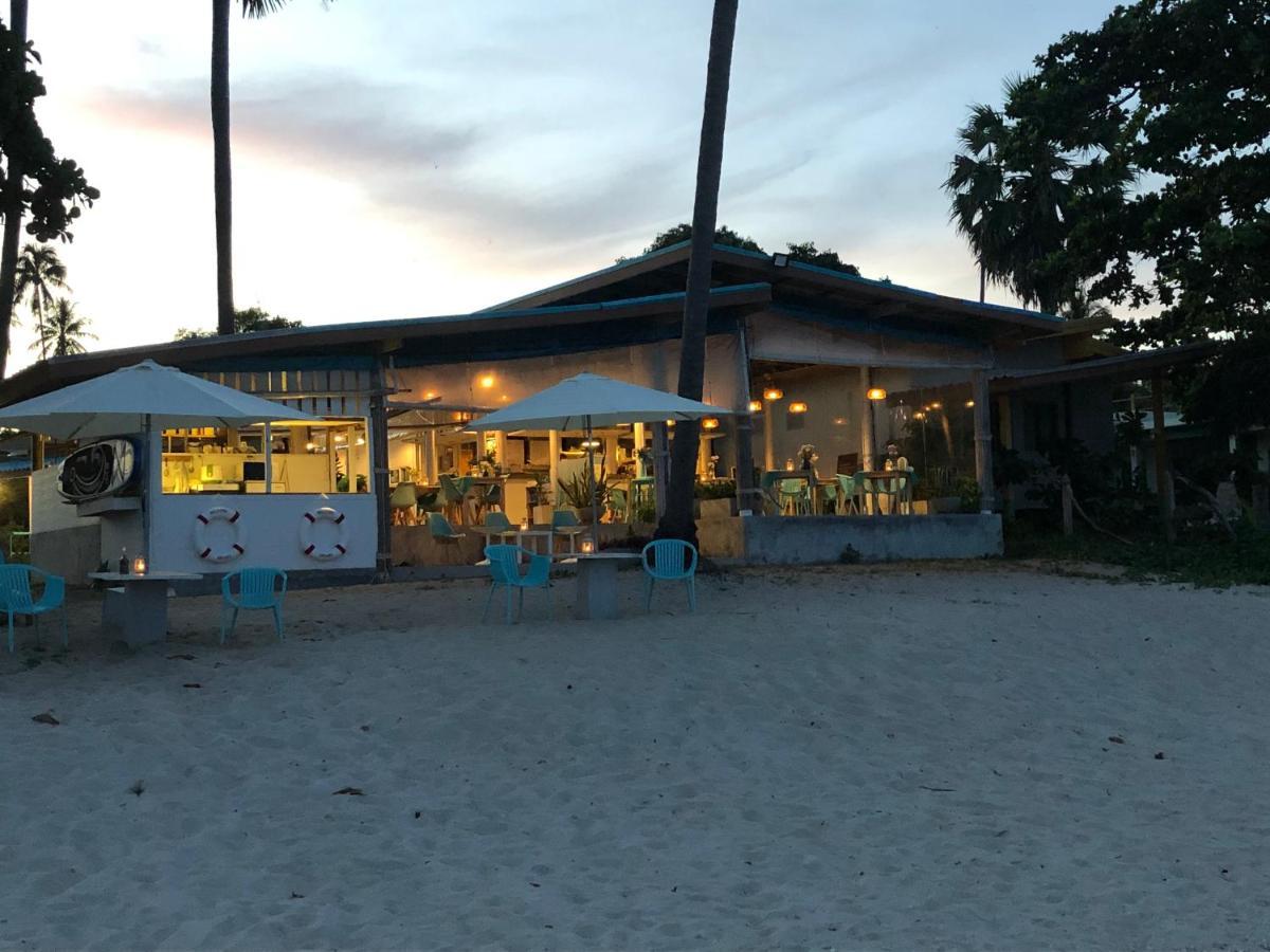Le Petit Saint Tropez Hotel Khanom Eksteriør billede