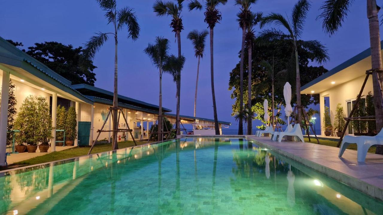 Le Petit Saint Tropez Hotel Khanom Eksteriør billede