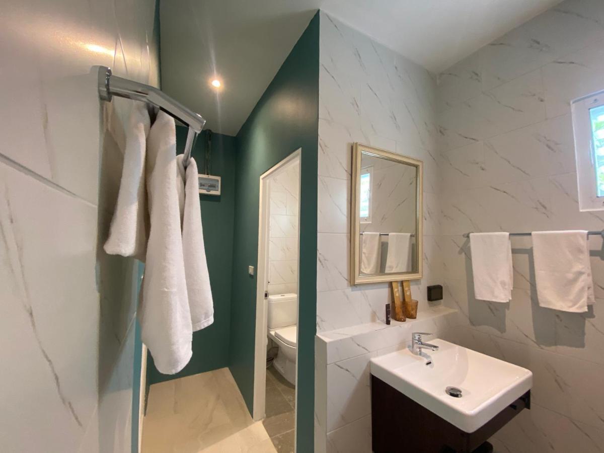 Le Petit Saint Tropez Hotel Khanom Eksteriør billede