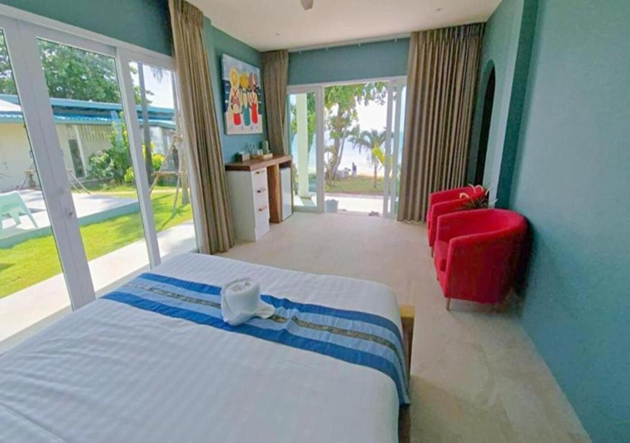 Le Petit Saint Tropez Hotel Khanom Eksteriør billede