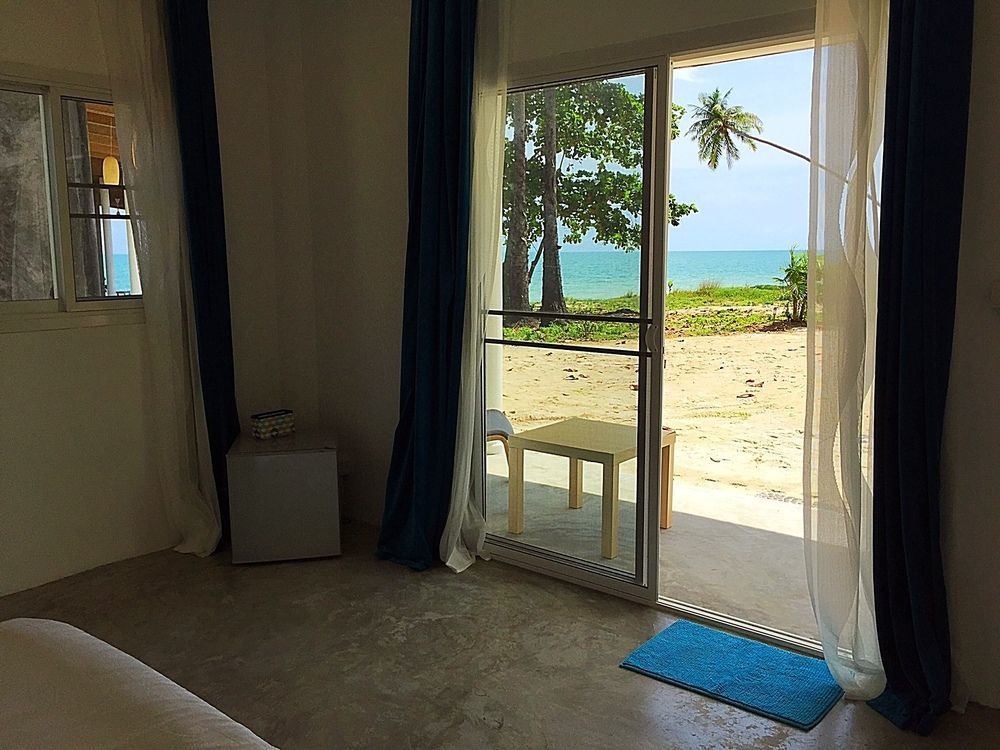 Le Petit Saint Tropez Hotel Khanom Eksteriør billede